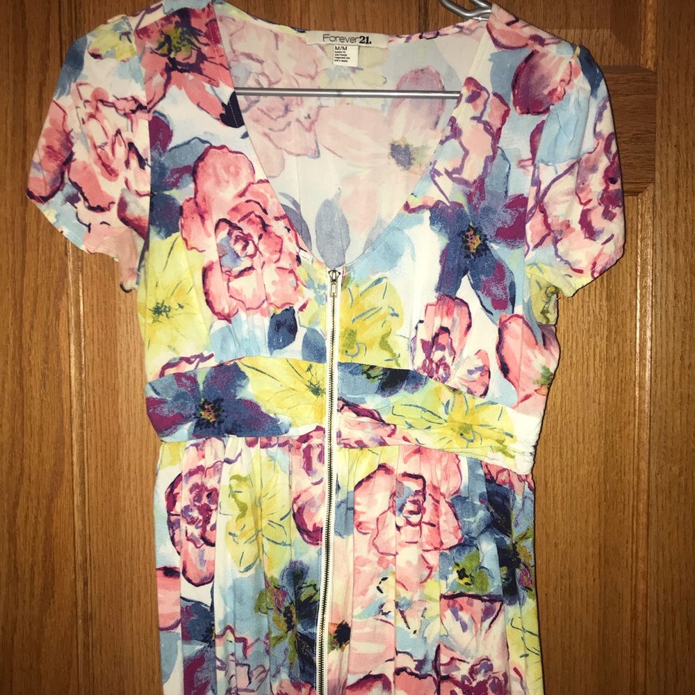 Floral shirt with zipper front